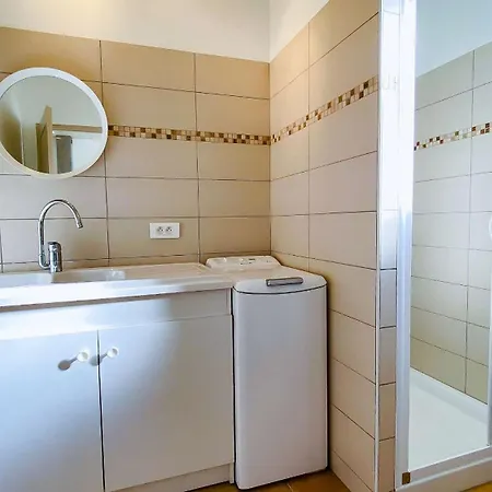 A Proximite Du Centre Village, Charmante Maison Entierement Renovee Villa *