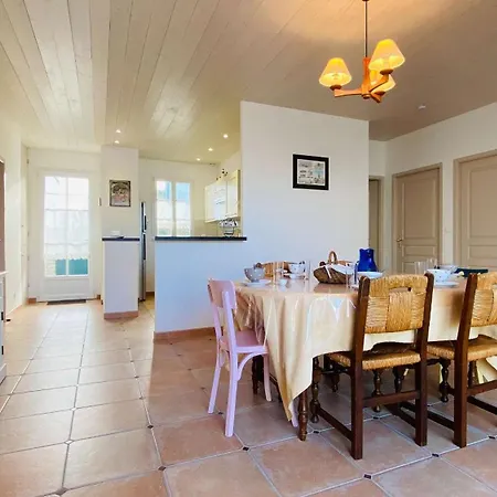 A Proximite Du Centre Village, Charmante Maison Entierement Renovee * La Couarde-sur-Mer