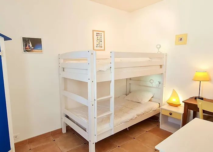 A Proximite Du Centre Village, Charmante Maison Entierement Renovee