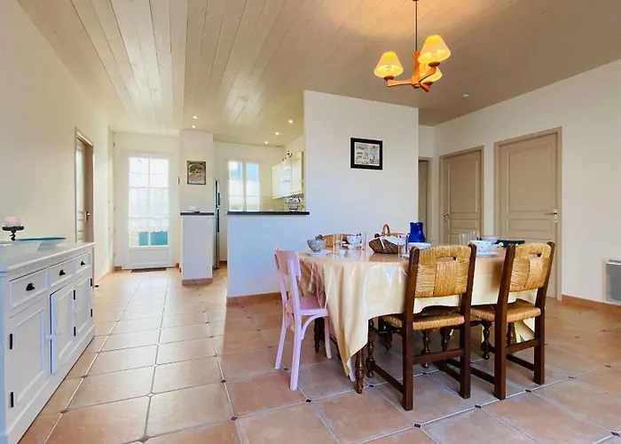 A Proximite Du Centre Village, Charmante Maison Entierement Renovee * La Couarde-sur-Mer